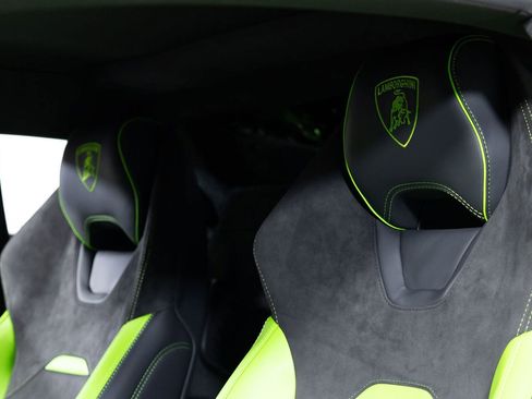 Used 2024 Lamborghini Huracan Sterrato image 35