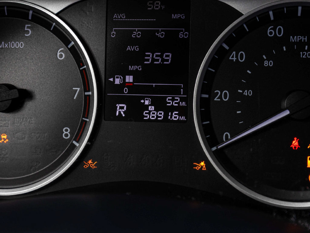 Used 2024 Nissan Versa S w/ Trunk Package FWD image 17