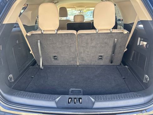 Certified 2024 Ford Explorer XLT w/ Equipment Group 202A image 31