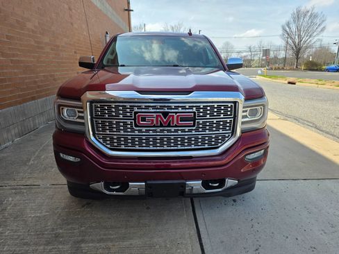 Used 2017 GMC Sierra 1500 Denali w/ Denali Ultimate Package AWD/4WD image 34