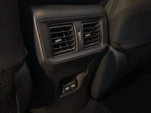 Used 2025 Toyota RAV4 XLE image 22