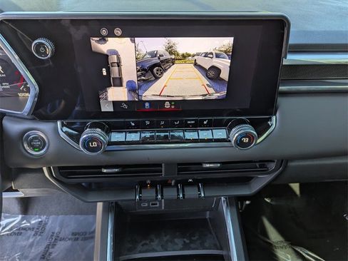 Used 2024 GMC Canyon Elevation w/ Convenience Package image 20