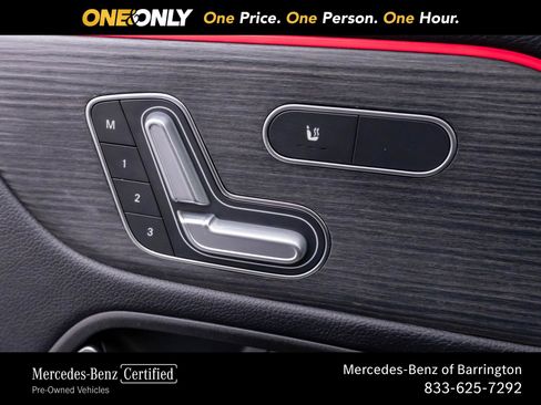 Used 2023 Mercedes-Benz GLB 250 4MATIC w/ Premium Package image 32