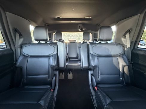New 2025 Ford Expedition Platinum w/ Stealth Performance Package image 29