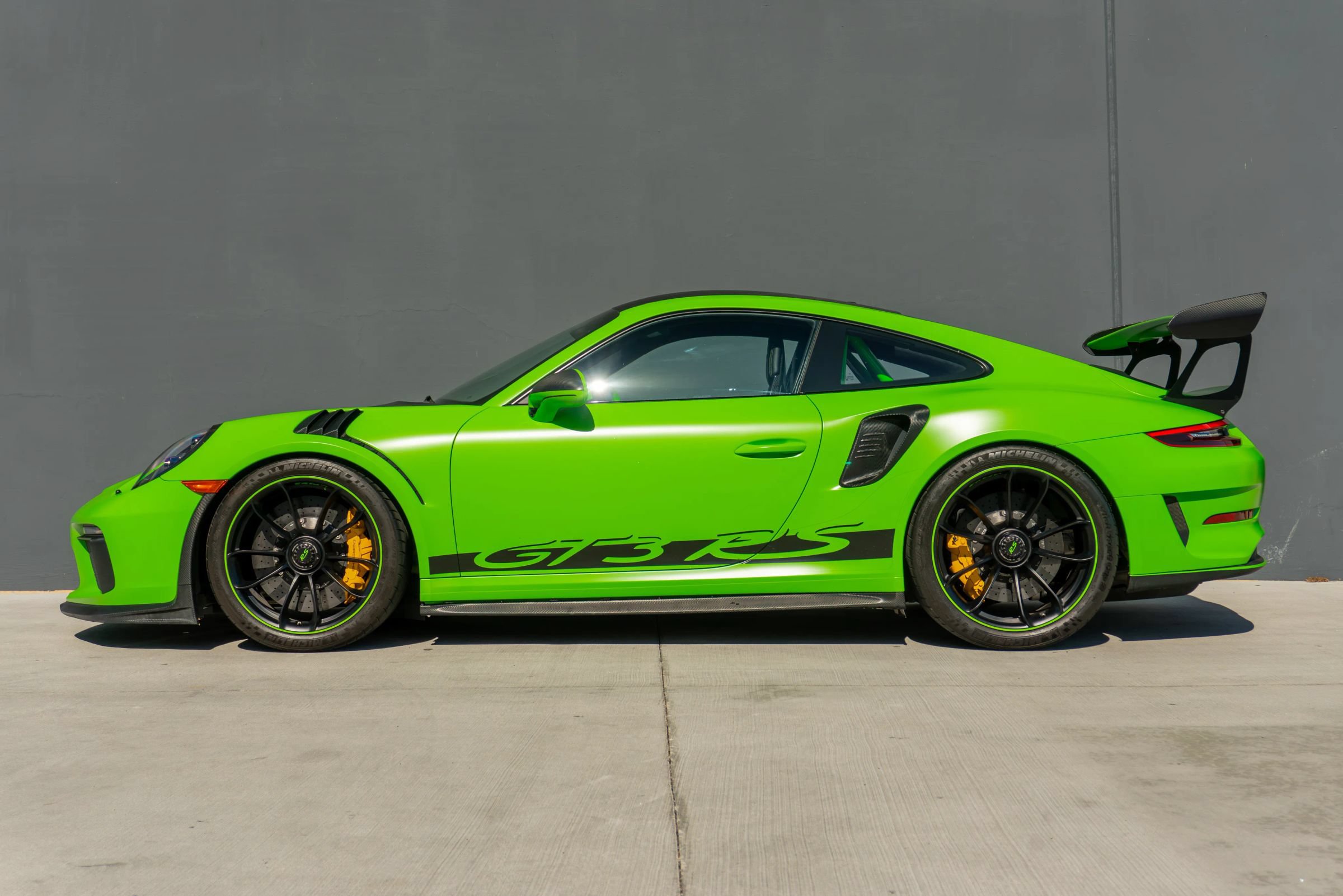Used 2019 Porsche 911 GT3 RS RWD image 2