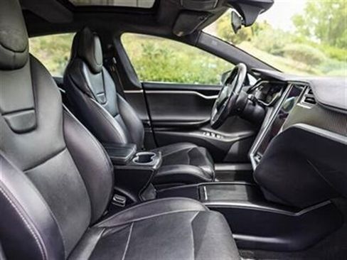 Used 2017 Tesla Model S RWD image 25