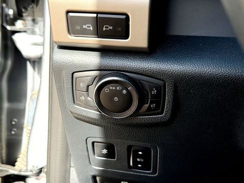 Certified 2022 Ford F250 Lariat w/ Tremor Off-Road Package image 14