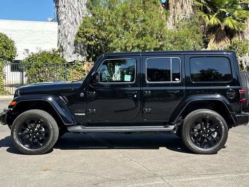 Used 2021 Jeep Wrangler Unlimited Sahara image 6