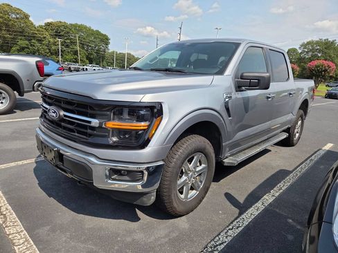 Used 2025 Ford F150 XLT w/ Equipment Group 301A Standard AWD/4WD image 3