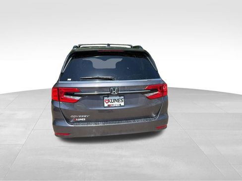 Used 2023 Honda Odyssey EX-L image 9