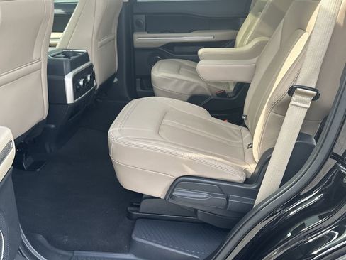 Used 2024 Ford Expedition Limited image 22