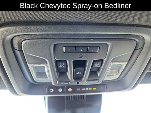 Used 2025 Chevrolet Silverado 2500 ZR2 w/ Technology Package image 49