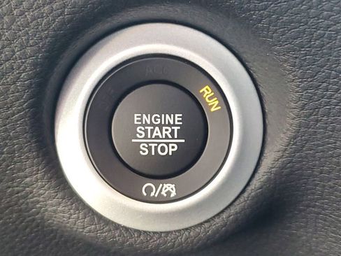 New 2026 Chrysler Pacifica Select image 25