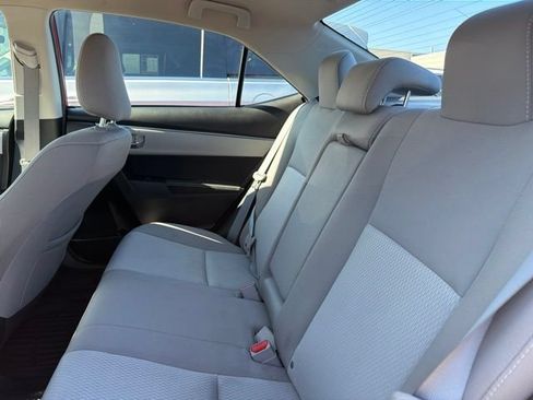 Used 2016 Toyota Corolla LE FWD image 19