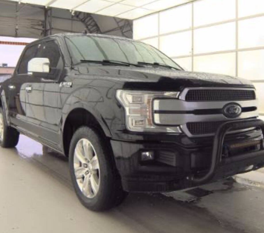 Used 2018 Ford F150 Platinum w/ Equipment Group 701A Luxury AWD/4WD image 5
