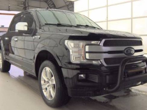 Used 2018 Ford F150 Platinum w/ Equipment Group 701A Luxury AWD/4WD image 5