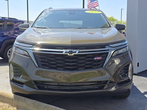 Used 2023 Chevrolet Equinox RS image 7