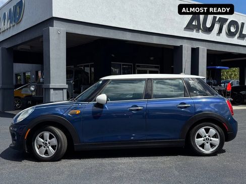 Used 2015 MINI Cooper 4-Door Hardtop FWD image 4