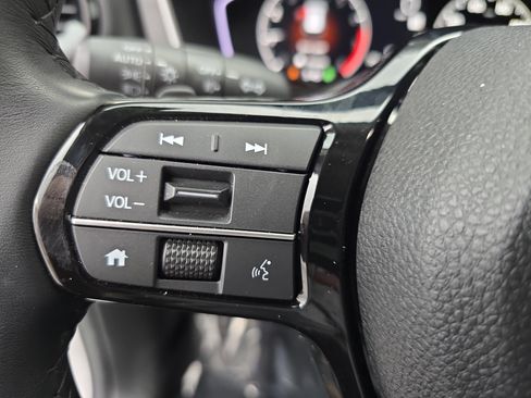 Certified 2025 Honda Pilot EX-L image 17