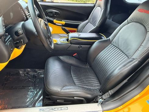 Used 2004 Chevrolet Corvette Z06 w/ Memory Package RWD image 23