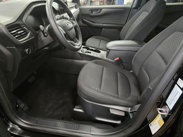 Used 2025 Ford Escape Active AWD/4WD image 9