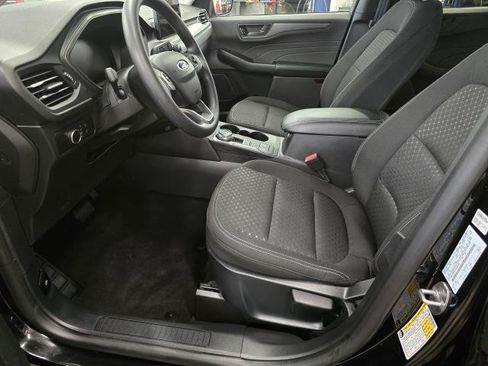 Used 2025 Ford Escape Active AWD/4WD image 9