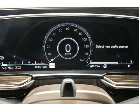 Used 2022 Cadillac Escalade ESV Sport w/ LPO, ONYX Package AWD/4WD image 22