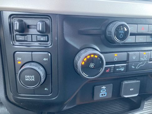 Certified 2026 Ford F250 XLT w/ XLT Premium Package image 18