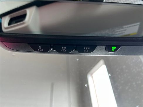 Used 2021 Subaru Outback Limited image 25