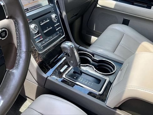 Used 2017 Lincoln Navigator Select RWD image 15