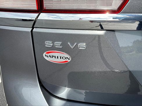 Used 2022 Volkswagen Atlas SE image 8