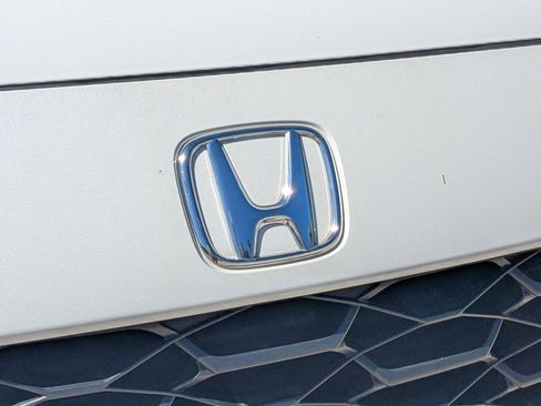 Used 2023 Honda HR-V LX image 10