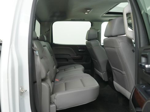 Used 2016 GMC Sierra 1500 SLT w/ Enhanced Driver Alert Package image 11