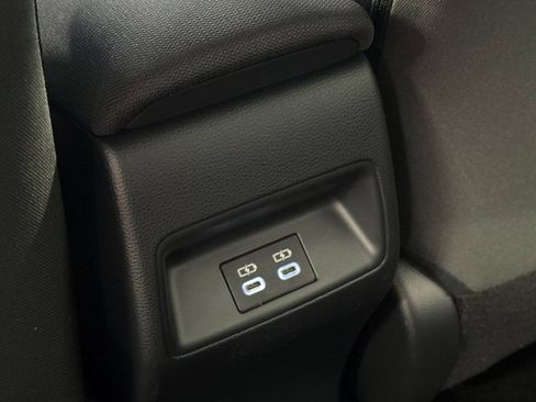 New 2026 Toyota Corolla SE FWD image 15