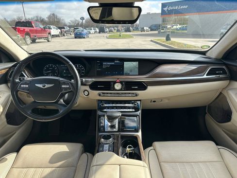 Used 2017 Genesis G90 5.0 Ultimate image 4