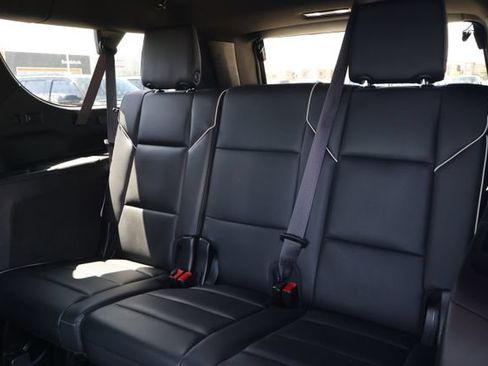 Used 2024 Cadillac Escalade ESV Sport AWD/4WD image 10