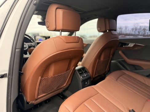 Used 2021 Audi A4 2.0T Premium w/ Convenience Package image 18