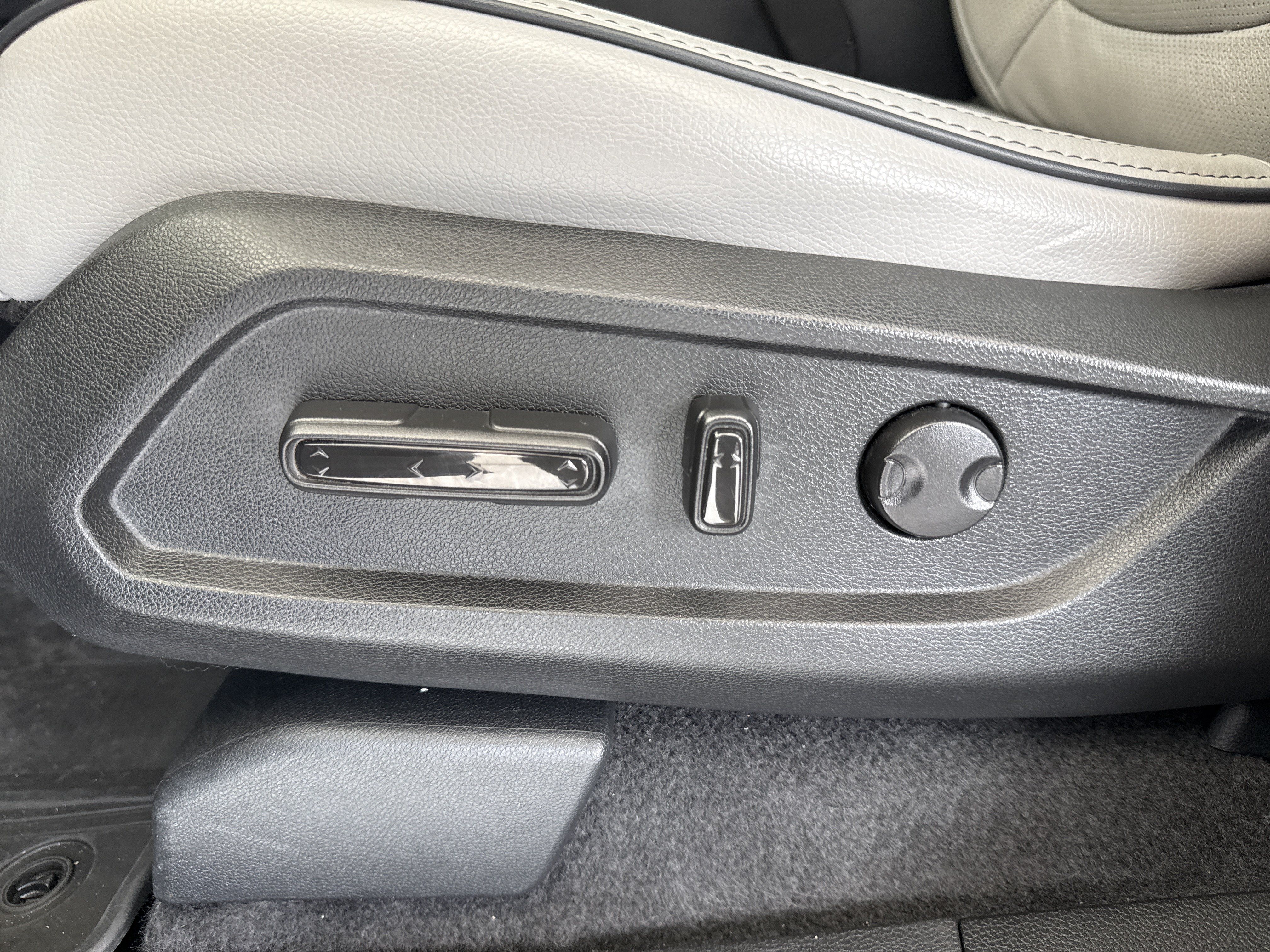 Used 2023 Honda Pilot Elite image 19