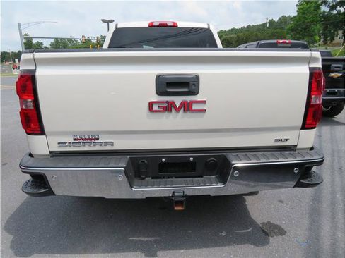 Used 2014 GMC Sierra 1500 SLT w/ SLT Crew Cab Value Package AWD/4WD image 16