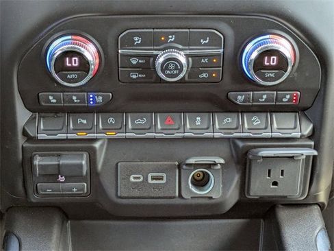 Used 2021 GMC Sierra 1500 SLT w/ SLT Premium Package image 21