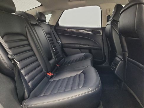 Used 2020 Ford Fusion SEL FWD image 19