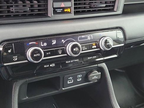 Certified 2025 Honda Pilot EX-L image 29