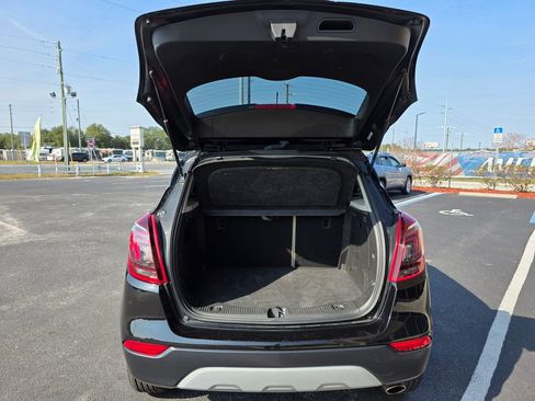 Used 2017 Buick Encore Essence image 17