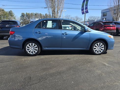 Used 2013 Toyota Corolla LE image 8