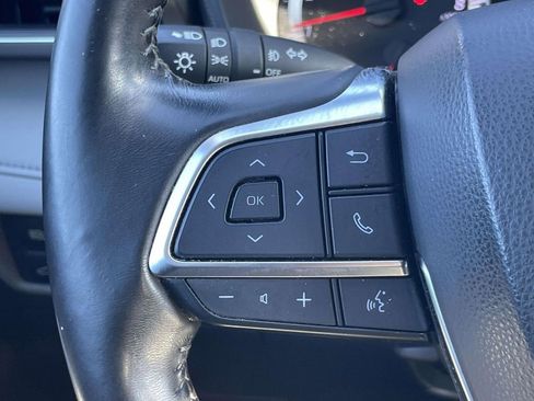 Used 2020 Toyota Highlander LE image 21