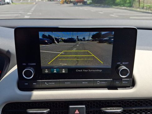 Certified 2024 Honda HR-V LX image 17