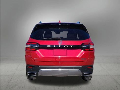 New 2026 Honda Pilot Touring image 4