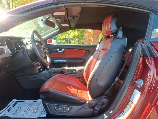 Used 2015 Ford Mustang GT Premium RWD image 19