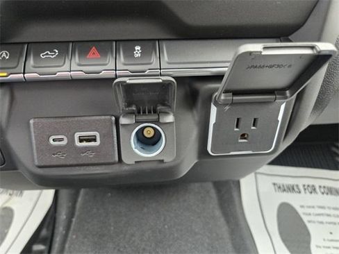 New 2025 Chevrolet Silverado 1500 Custom image 31