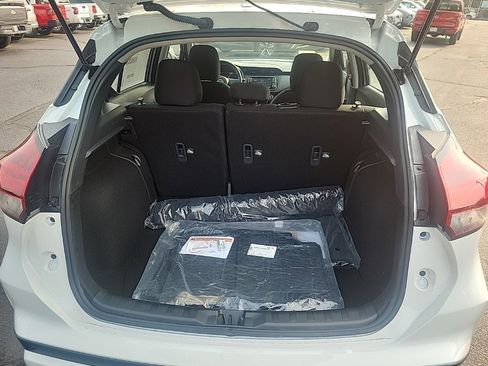Certified 2025 Nissan Kicks Play S image 22